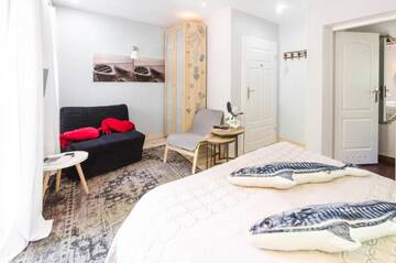 Фото номера Улучшенный двухместный номер с 1 кроватью Апартаменты Fisher House г. Сопот 4