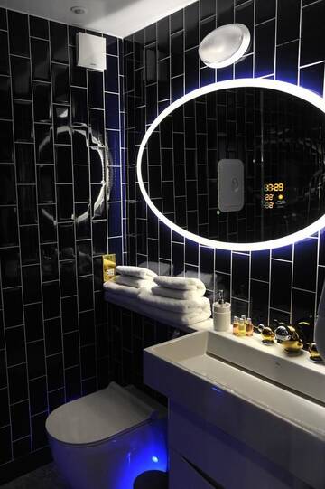 Фото номера Двухместный номер с 1 кроватью Отели типа «постель и завтрак» Mała Anglia Deluxe Rooms &amp; SPA г. Сопот 3