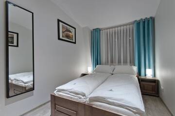 Фото номера Апартаменты с душем Апартаменты Imperial Apartments - Sopocka Przystań г. Сопот 9