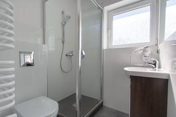 Фото номера Четырехместный номер Апарт-отели Villa 33 Blisko Plaży г. Сопот 7