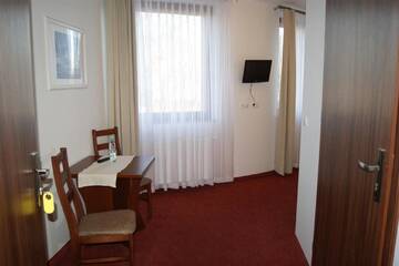 Фото номера Одноместный номер Делюкс Отели типа «постель и завтрак» Yacht Club Residence Sopot г. Сопот 2