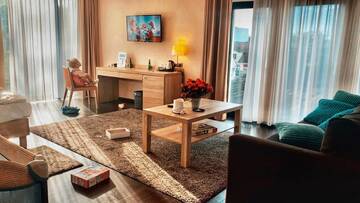 Фото номера Стандартный трехместный номер Отель Hotel Molo г. Сопот 3