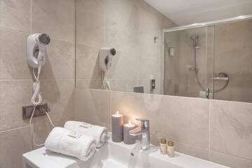 Фото номера Двухместный номер-студио Делюкс с 1 кроватью Отель Hotel Molo г. Сопот 7