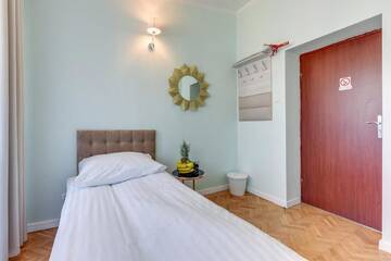Фото номера Одноместный номер с общей ванной комнатой Курортные отели Meduza Sopot г. Сопот 2
