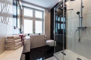 Фото номера Апартаменты с 2 спальнями и балконом Апартаменты Top Booking - New г. Сопот 36