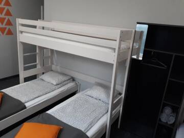 Фото номера Семейный номер с общей ванной комнатой Хостелы Hostel Sopot Centrum г. Сопот 3
