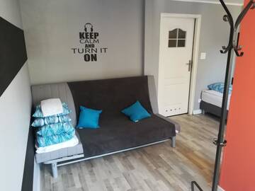Фото номера Трехместный номер с собственной ванной комнатой вне номера Хостелы Tetris Sopot г. Сопот 4
