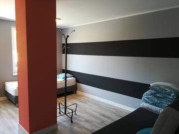 Фото номера Трехместный номер с собственной ванной комнатой вне номера Хостелы Tetris Sopot г. Сопот 5