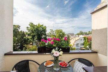 Фото номера Двухместный номер с балконом и общей ванной комнатой Хостелы Riviera Rooms г. Сопот 5